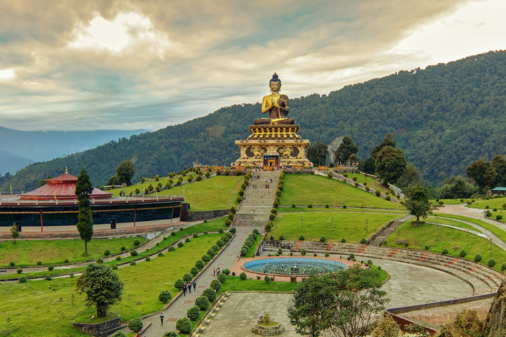 Darjeeling Gangtok Tour Package